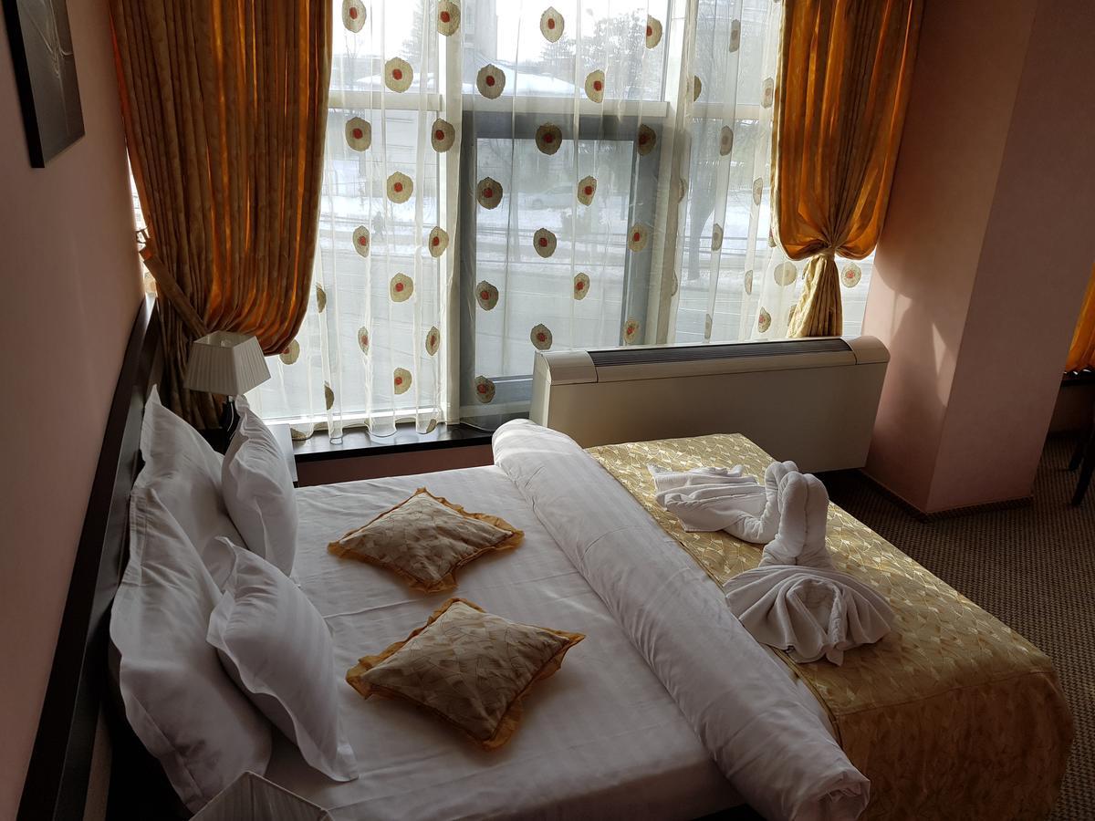 Indiana Hotel Jassy Zewnętrze zdjęcie