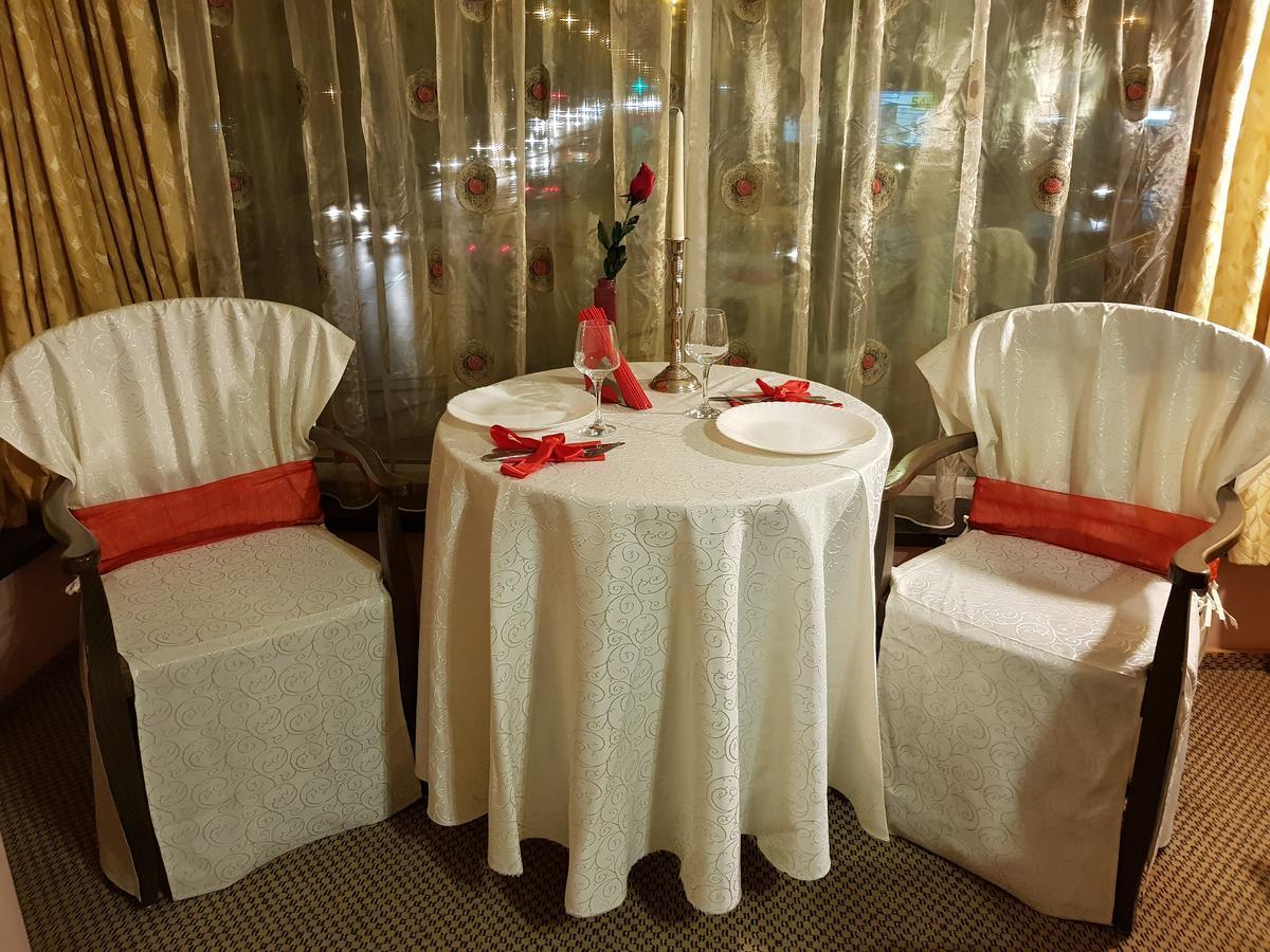 Indiana Hotel Jassy Zewnętrze zdjęcie